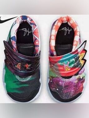 Nike Kids Multicolor Galaxy Slip-On Sneakers with Wing Strap